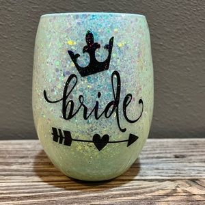 Bride Epoxy Wine Glitter Tumbler 🎉
